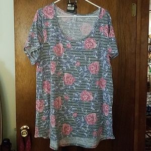 Lularoe classic tee size 3xl vintage wash